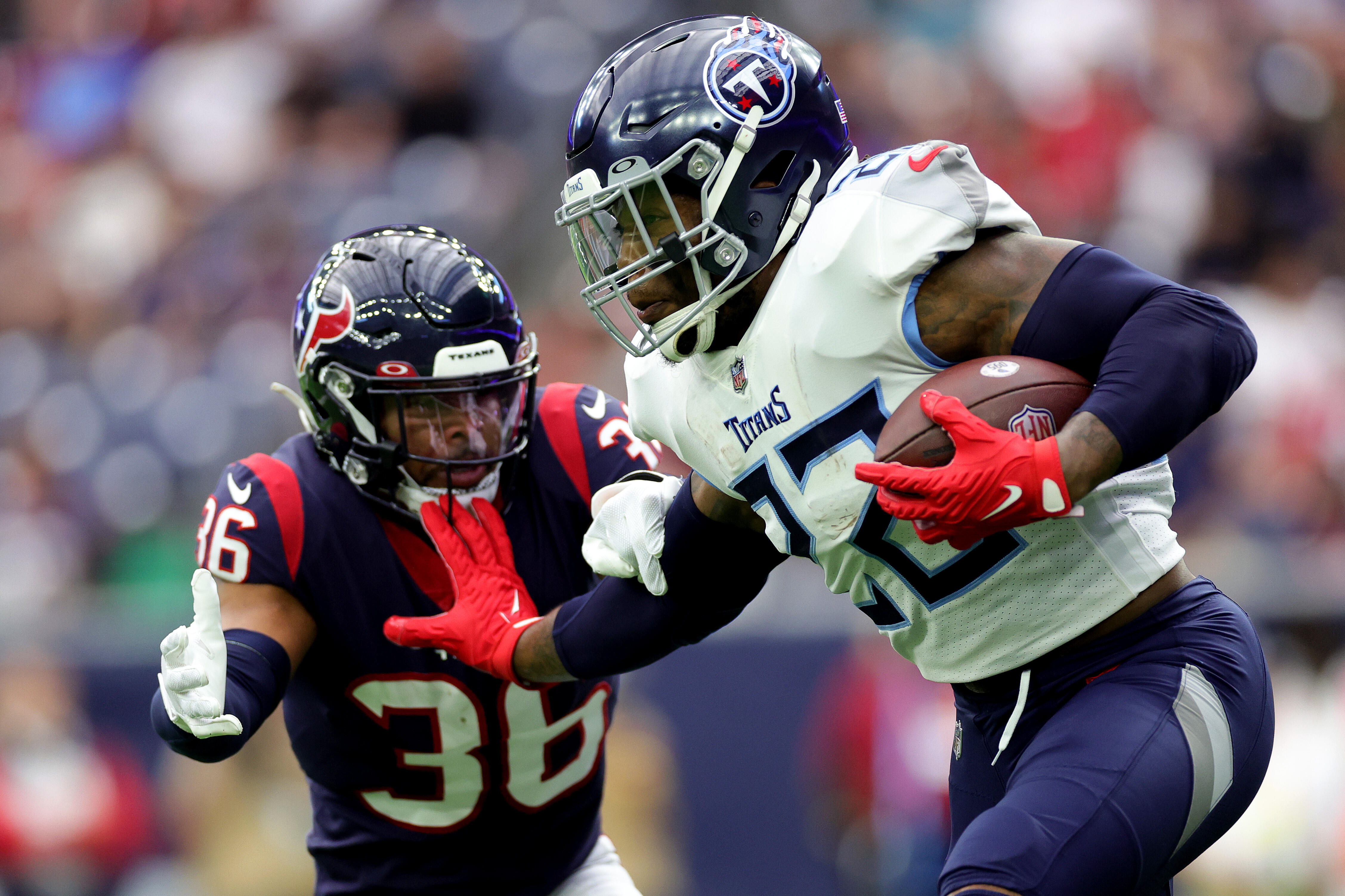 Josh Jacobs rushes for 3 TDs, Raiders beat Texans 38-20