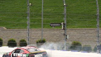 Ross Chastain Pulls Off A Wild Move To Advance To The NASCAR Championship 4