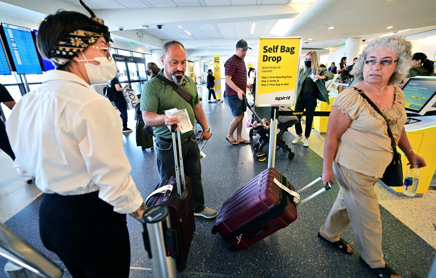 US-AVIATION-TRAVEL-CONSUMER-LABOR