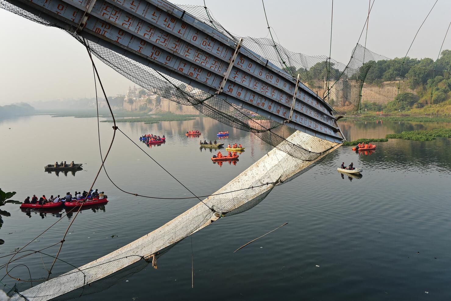 TOPSHOT-INDIA-ACCIDENT-BRIDGE