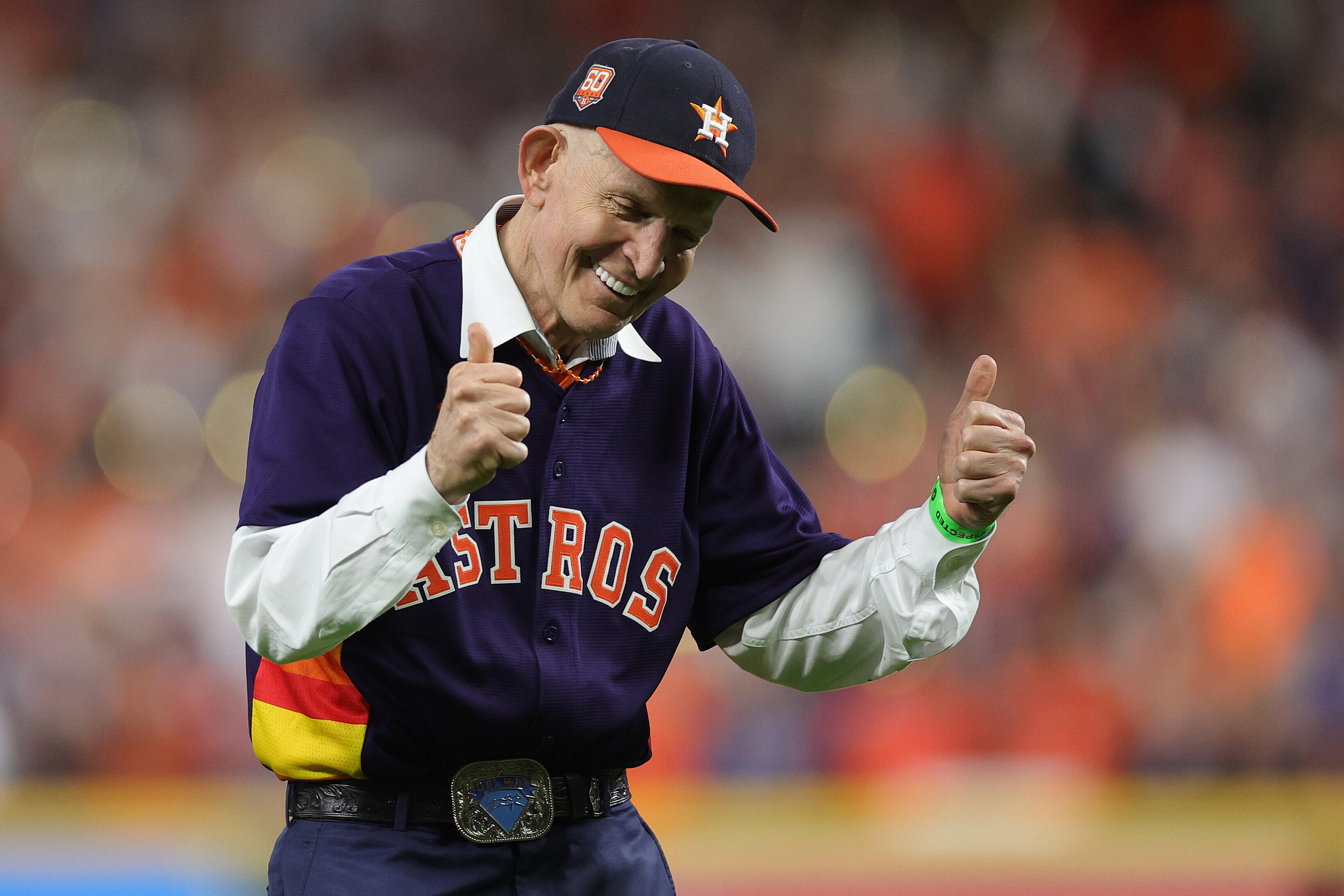 ABC13: Mattress Firm didn't stop Mattress Mack from throwing the 1st pitch.  MLB did. : r/houston