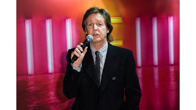 Paul McCartney - Album Signing