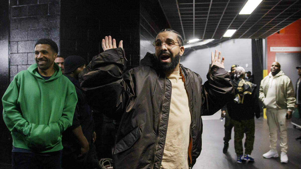 Drake Loses $2 Million Bet on UFC Fight