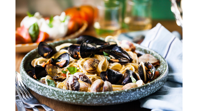 Italian seafood pasta with mussels and clams (spaghetti vongole)
