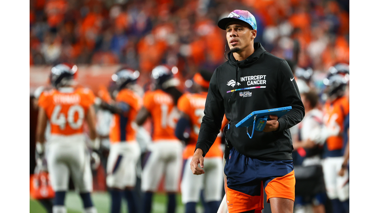 Indianapolis Colts v Denver Broncos