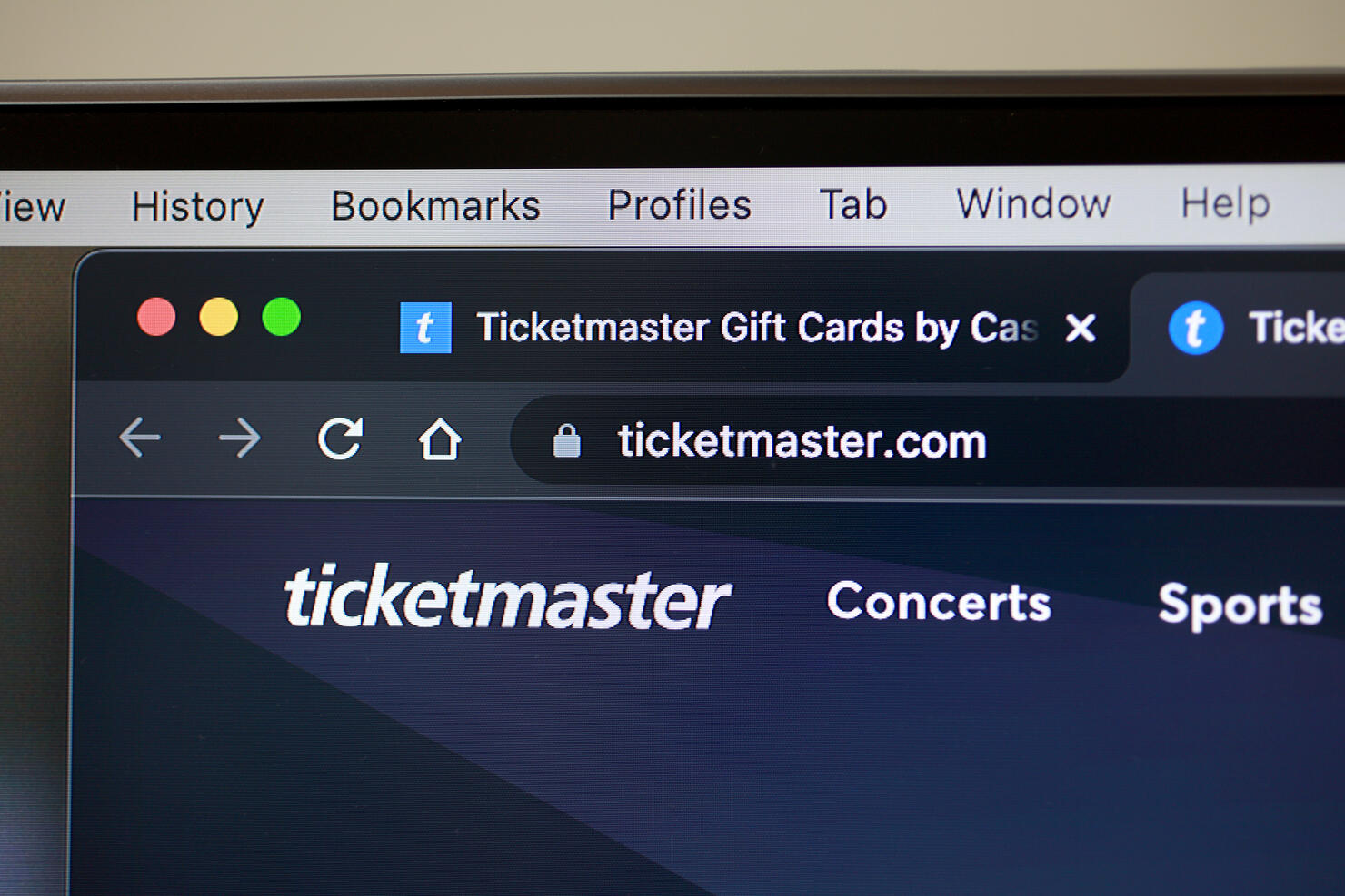 Demand Too High For Taylor Swift Concert Tickets, Ticketmaster Cancels Public Sale