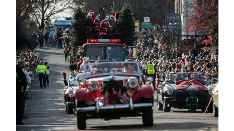 US-LIFESTYLE-HOLIDAY-PARADE