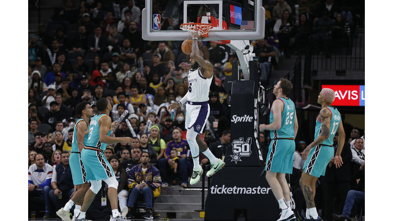 Los Angeles Lakers v San Antonio Spurs