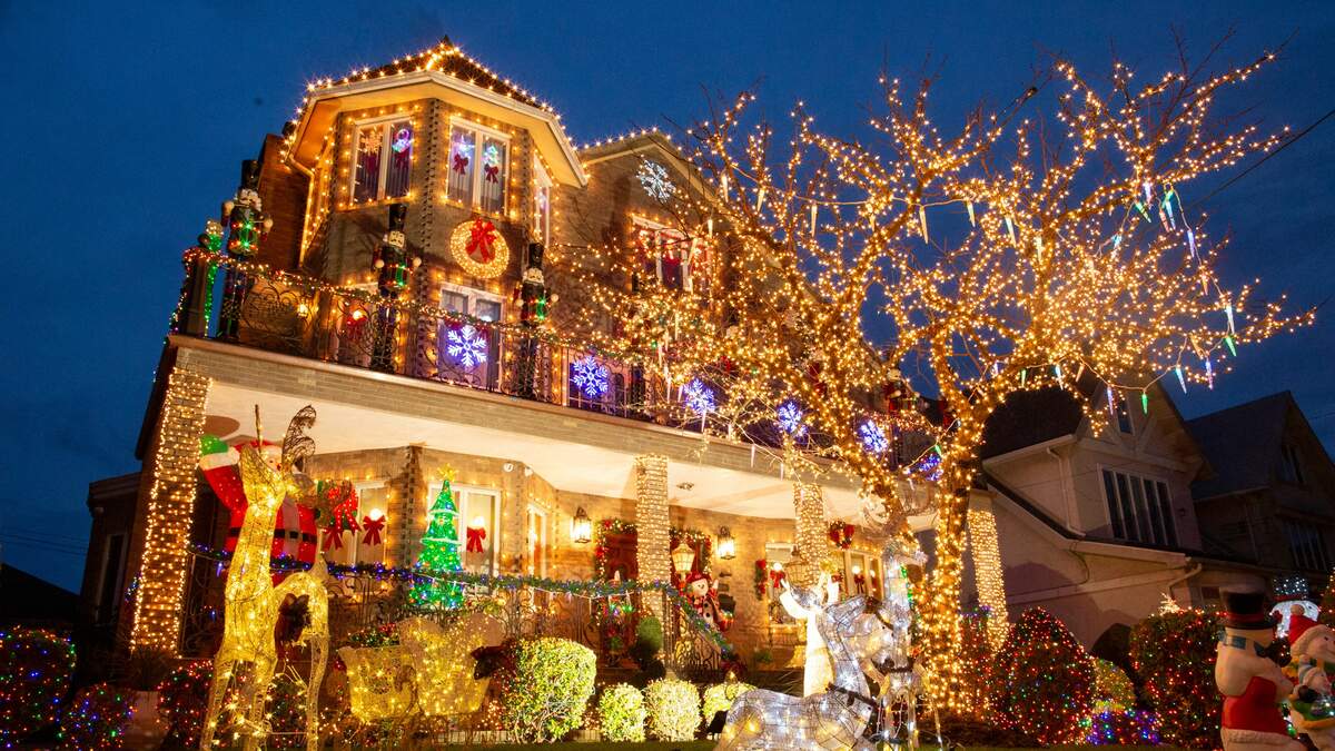 Colorado Springs Christmas Lights Guide - Timberline Landscaping