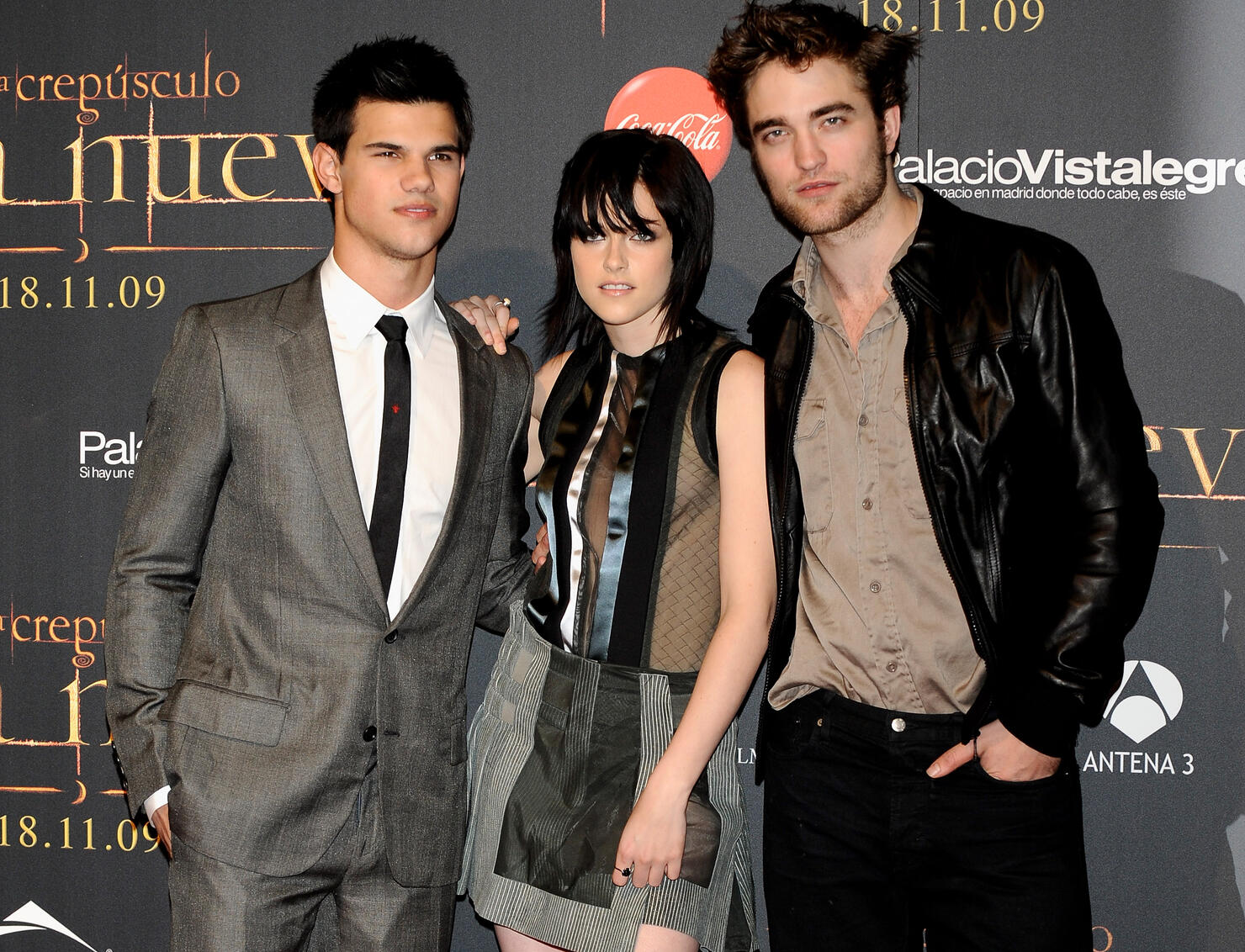 Twilight Series Coming Back To Cinemark Movie Theatres | iHeart