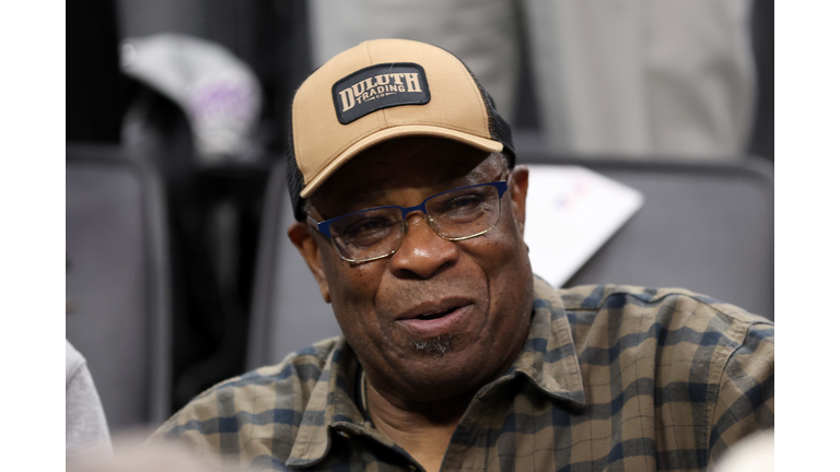 Phoenix Suns v Sacramento Kings