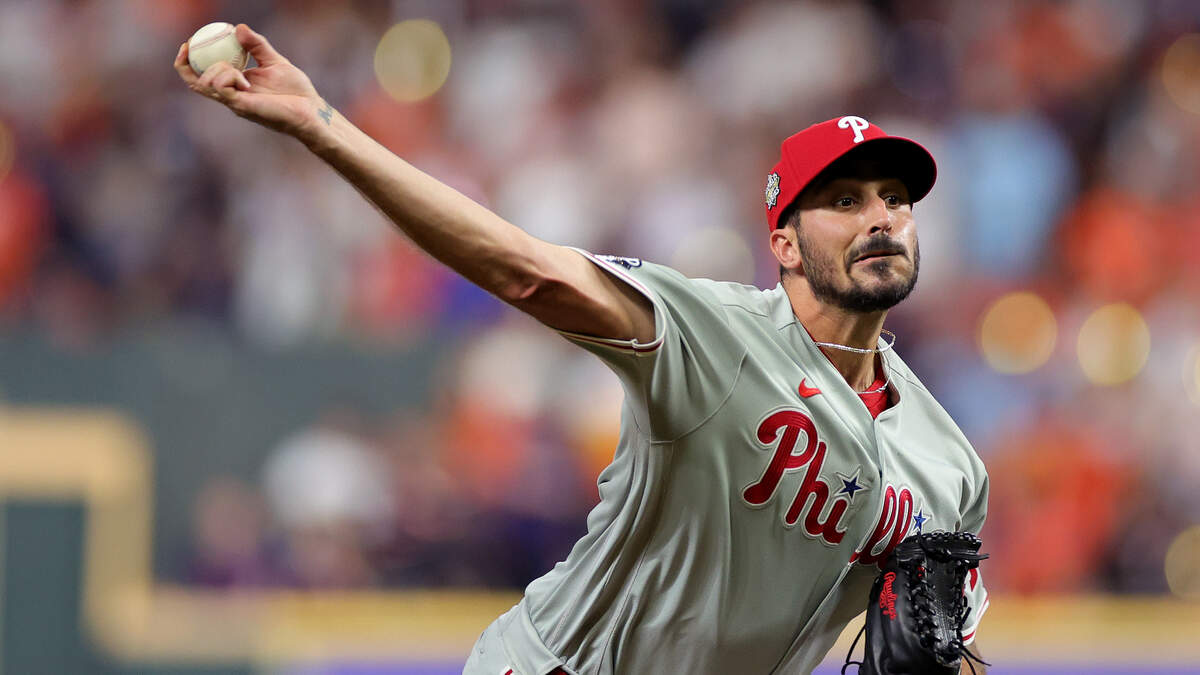 Tampa Bay Rays Pitcher Zach Eflin delivers a pitch to the plate News  Photo - Getty Images