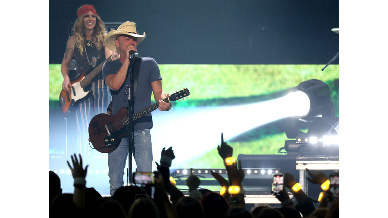 2022 CMT Music Awards - Show