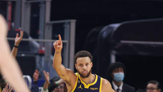 IS THE INTERNET INTERNETING OR STEPH CURRY THIS GOOD?? 