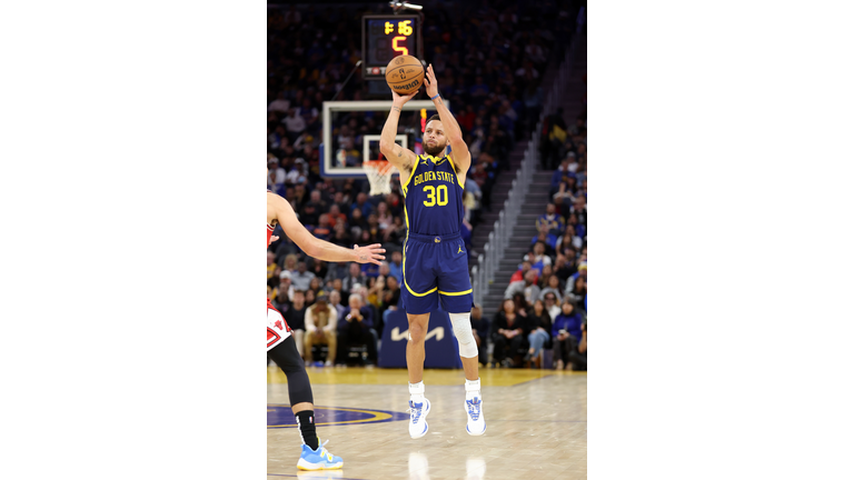 Chicago Bulls v Golden State Warriors