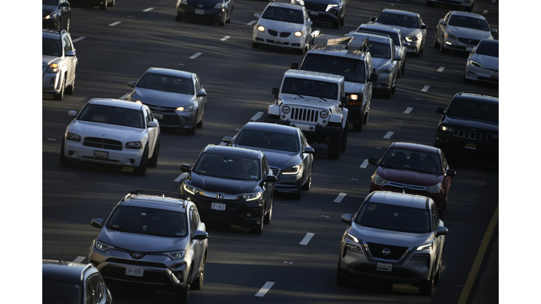 Thanksgiving Travel Expected To Reach Near Pre-Pandemic Volume