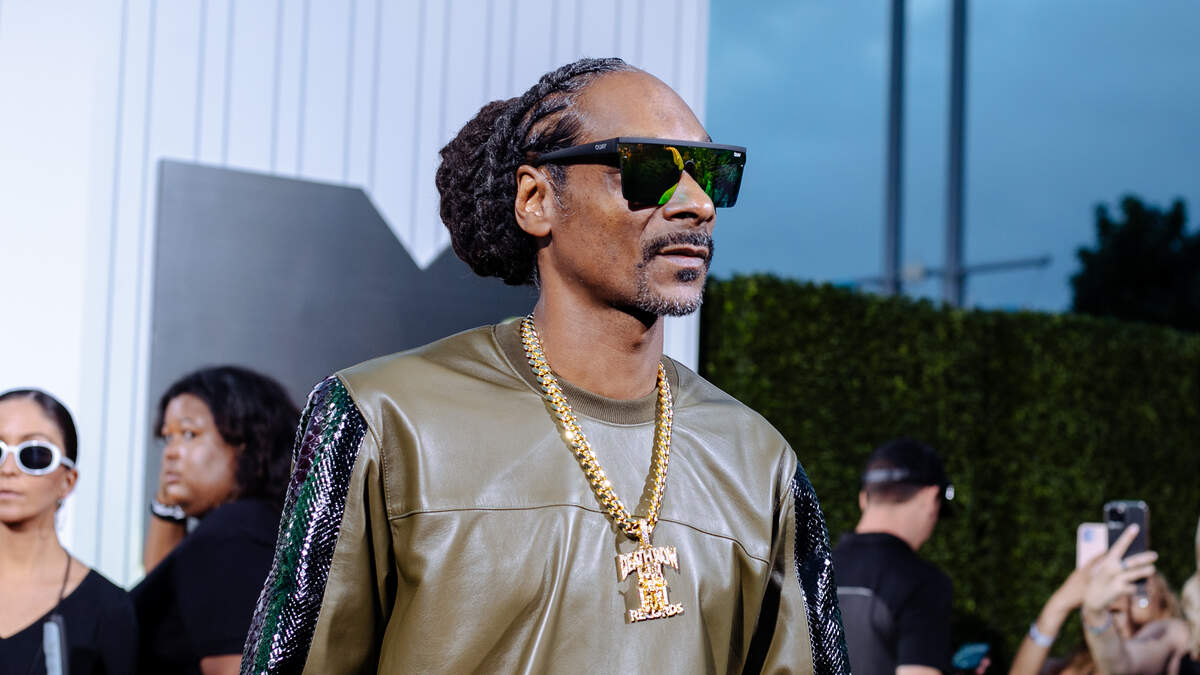 Following His Super Bowl Victory, Snoop Dogg Opens Clothing Store Near SoFi  Stadium - AfroTech