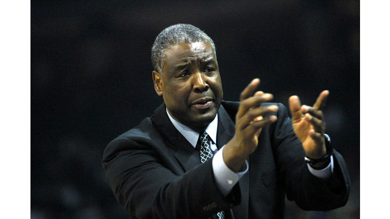 Charlotte Hornets coach Paul Silas gestures to his