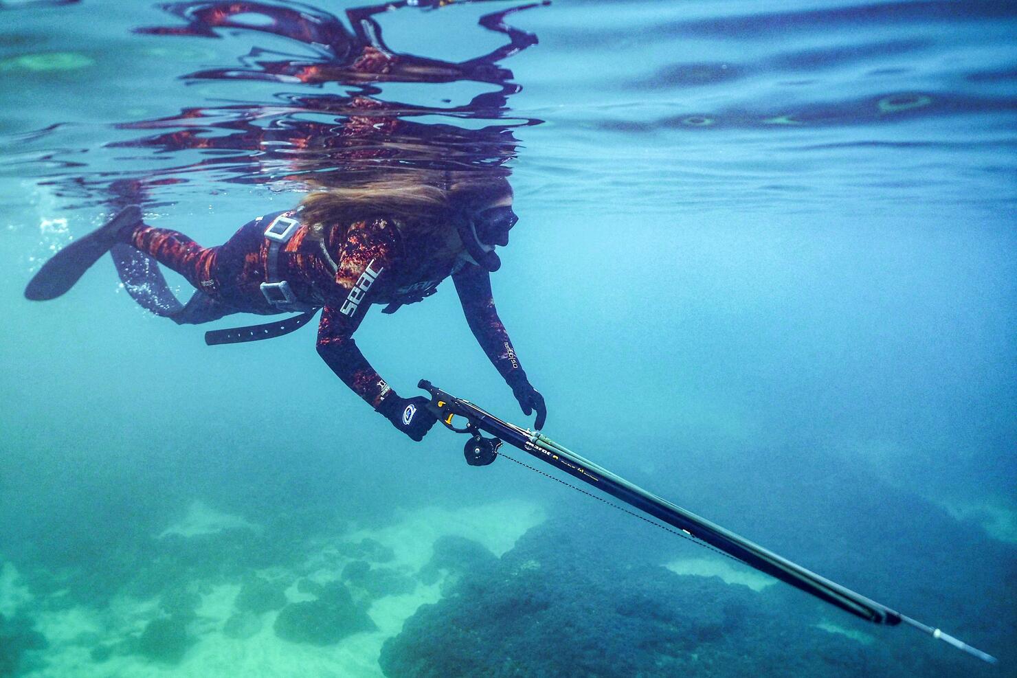 LEBANON-DIVING-SPEAR FISHING