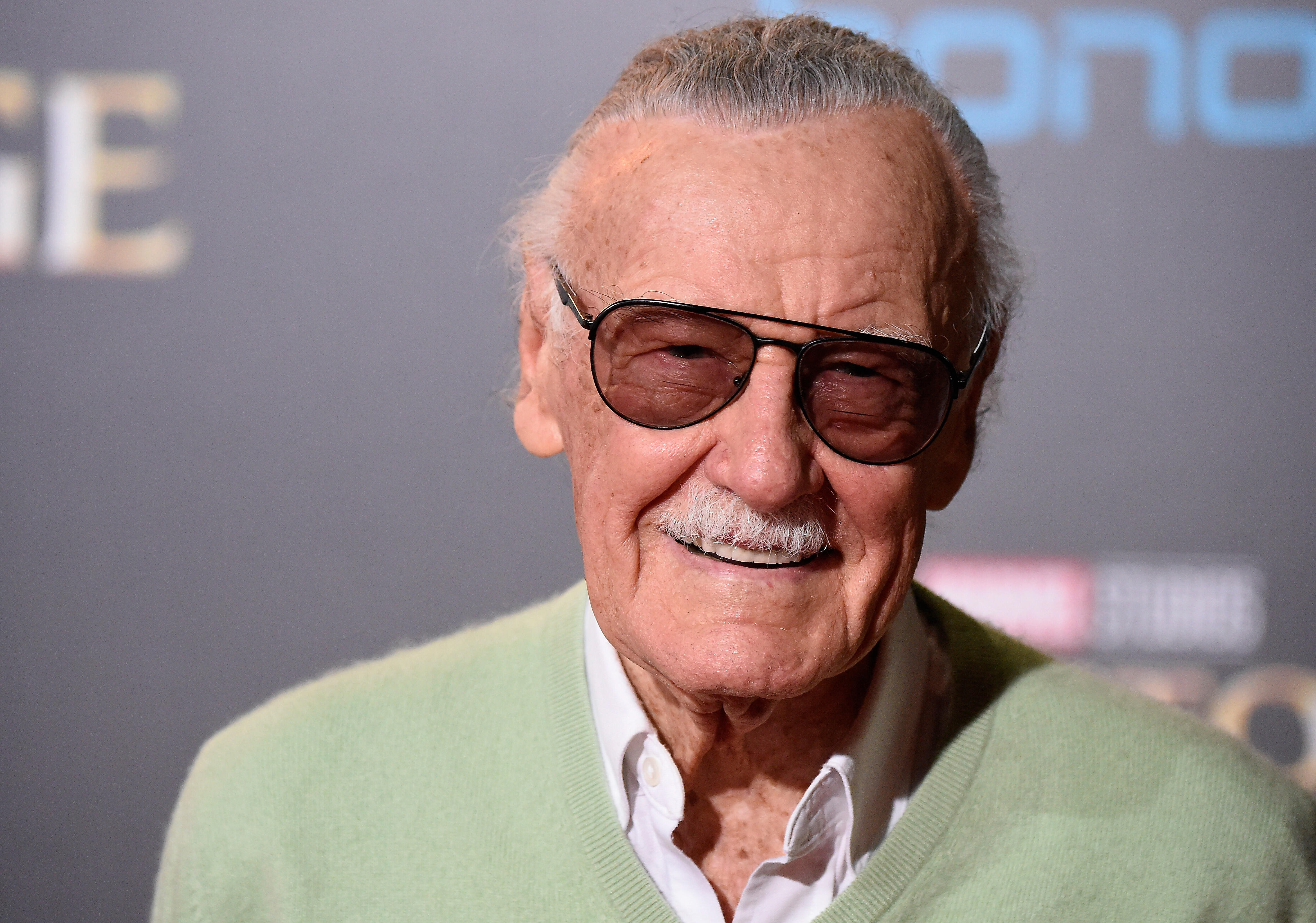 Первый ли. Stan Lee. Стэнли Мартин Либер. Стэнли Марвел. Стэн ли Марвел.