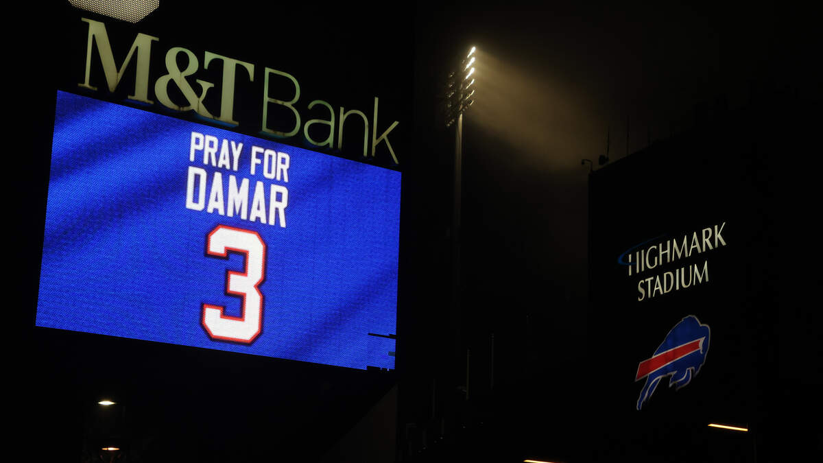 All 32 NFL teams unite with cool Twitter gesture for Damar Hamlin