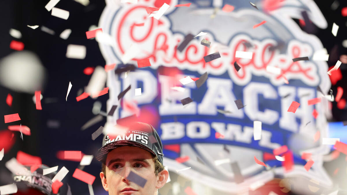 Peach Bowl Girl' is Catherine Gurd, the Younger Sister of Ohio State Tight  End