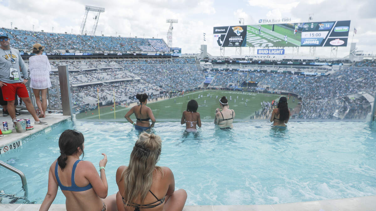 jacksonville jaguars pool at stadium｜TikTok Search