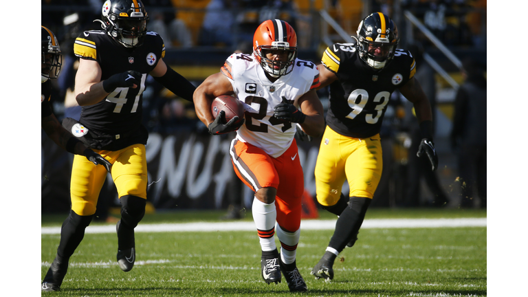 Cleveland Browns v Pittsburgh Steelers