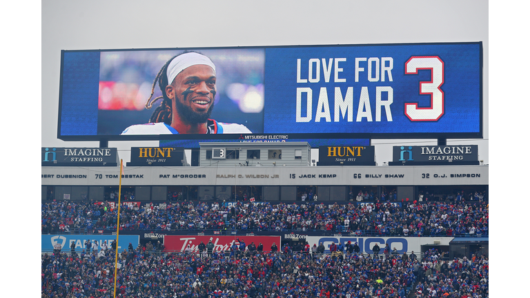 New England Patriots v Buffalo Bills