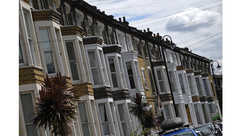 BRITAIN-HEALTH-VIRUS-ECONOMY-POLITICS-HOUSING