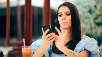 This New App Is All About Spilling The Tea On Men!