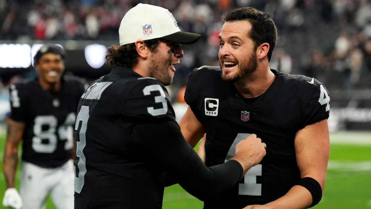 NBC says SkyCam isn't to blame for strange moment in Derek Carr's very bad  night