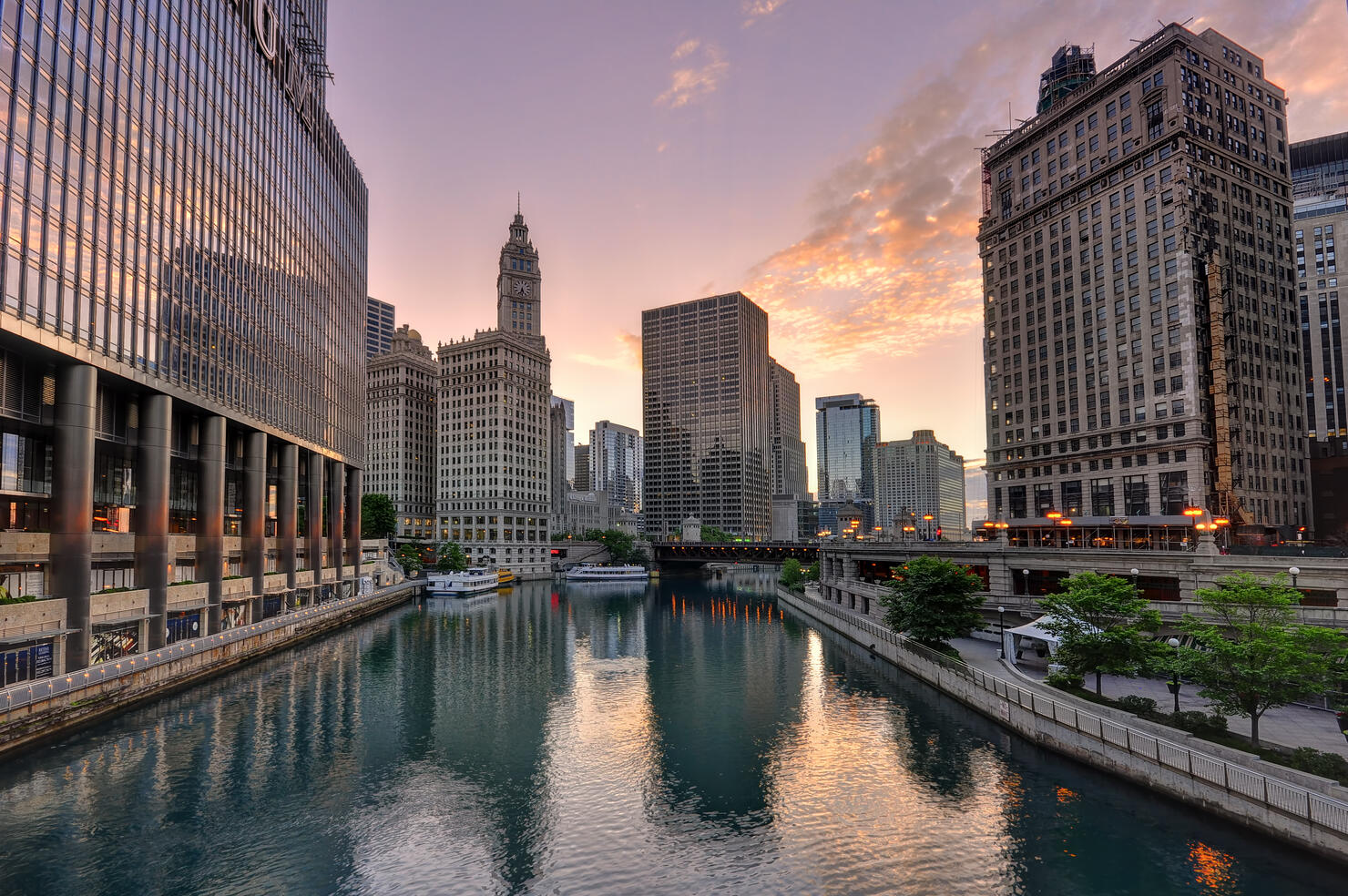 Beautiful Sunrise over Chicago River