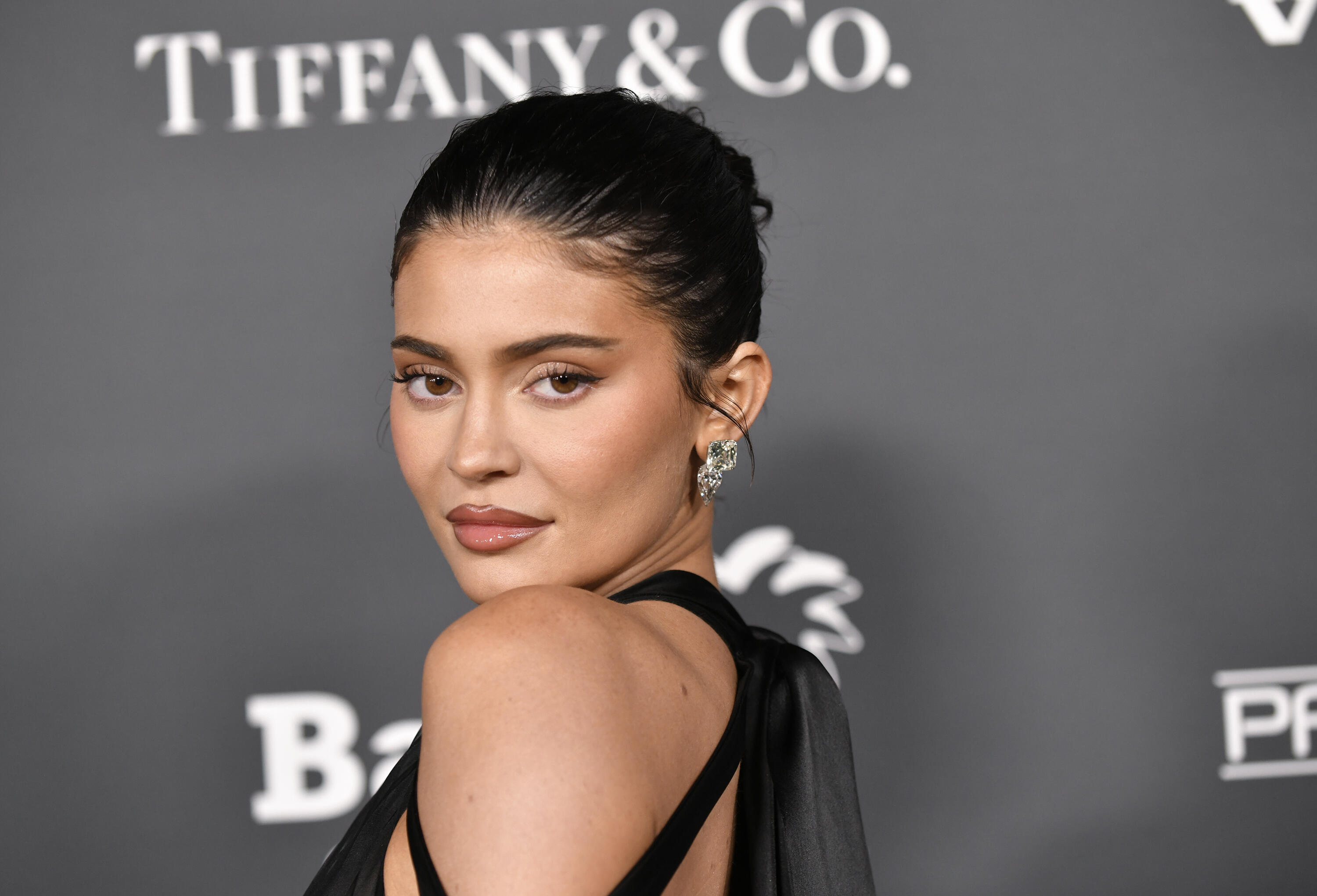 kylie-jenner-reveals-the-correct-way-to-pronounce-her-son-s-name-iheart