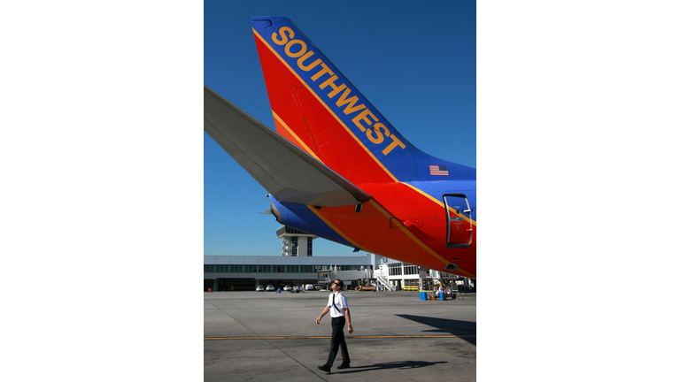 Southwest Posts First Loss In 17 Years, Due To Fuel-Hedging Write Down