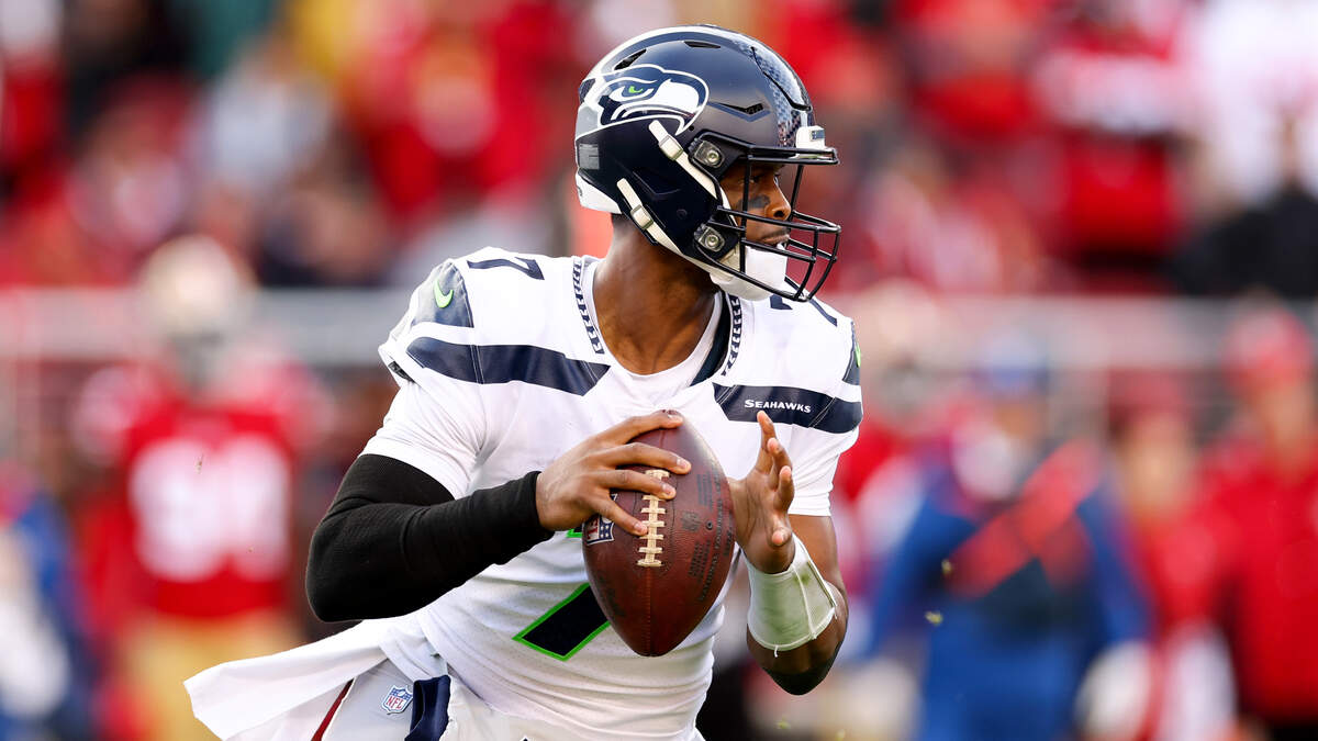 Seahawks' Geno Smith ready for playoffs, next chapter of comeback year -  The Columbian