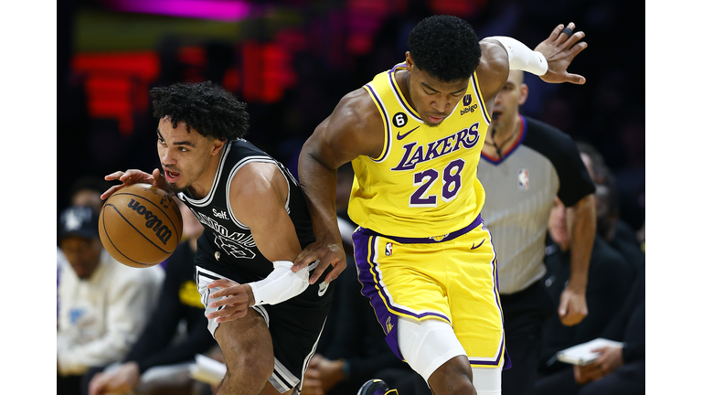 San Antonio Spurs v Los Angeles Lakers