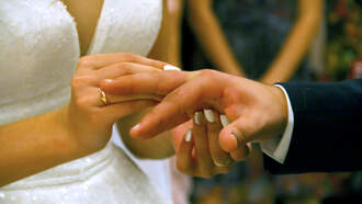 VIDEO: Florida Bride Pooped on by Bird during Wedding Vows