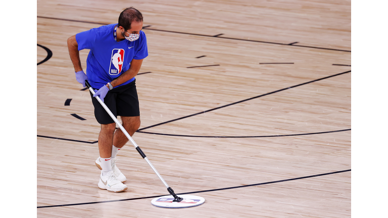 Denver Nuggets v Utah Jazz - Game Three