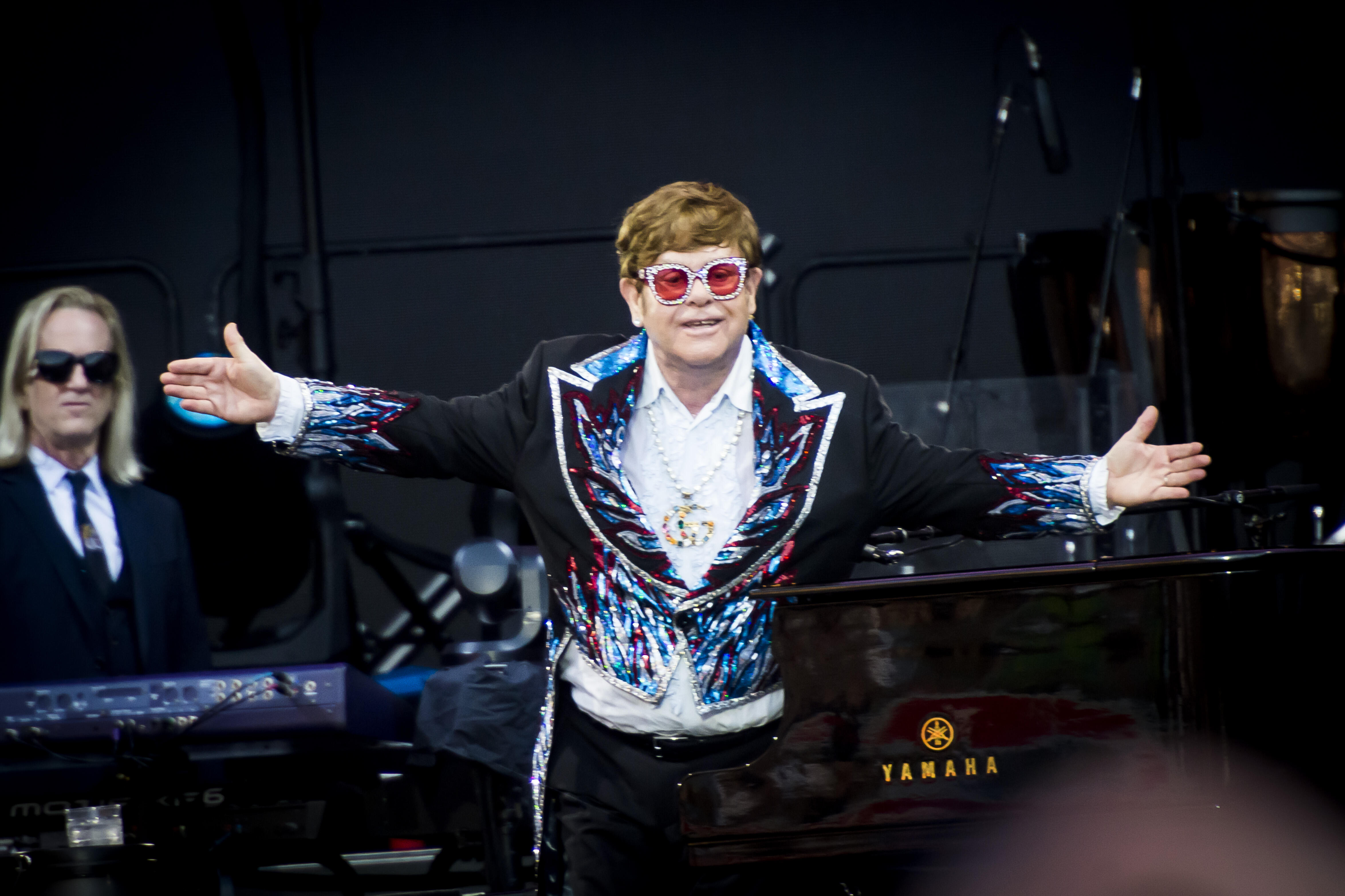 Elton John Now Holds Record For 'Highest Grossing Tour Of All Time ...