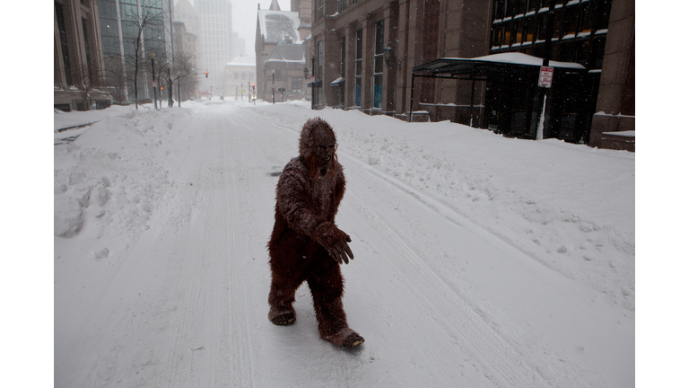 Blizzard Barrels Into Northeastern U.S.