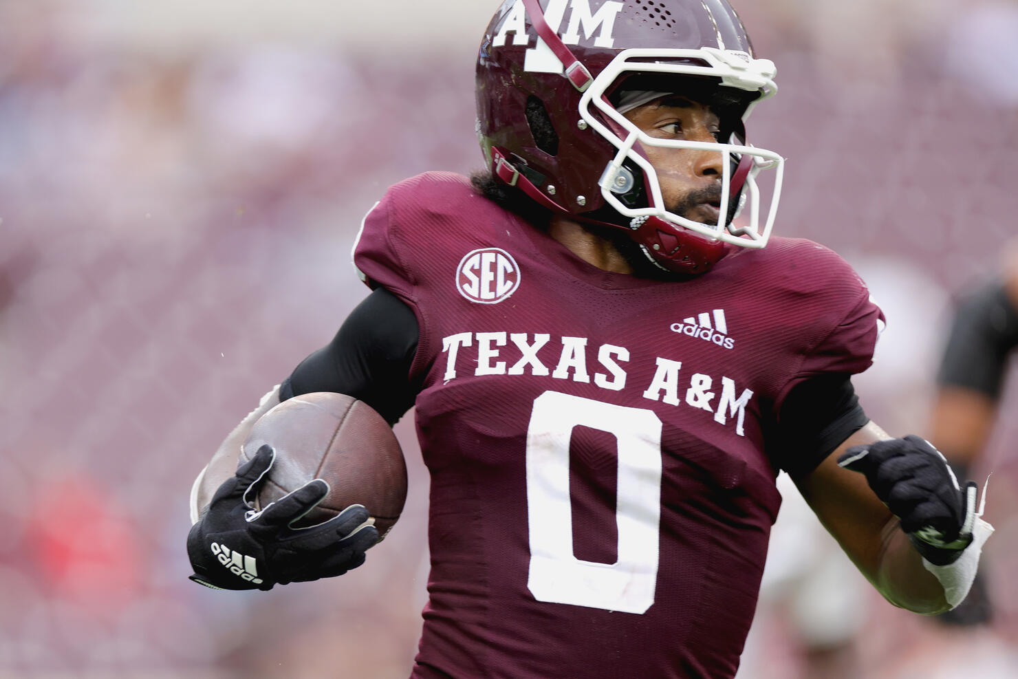 Texas A&M Returns Veteran WR Ainias Smith In 2023 | iHeart