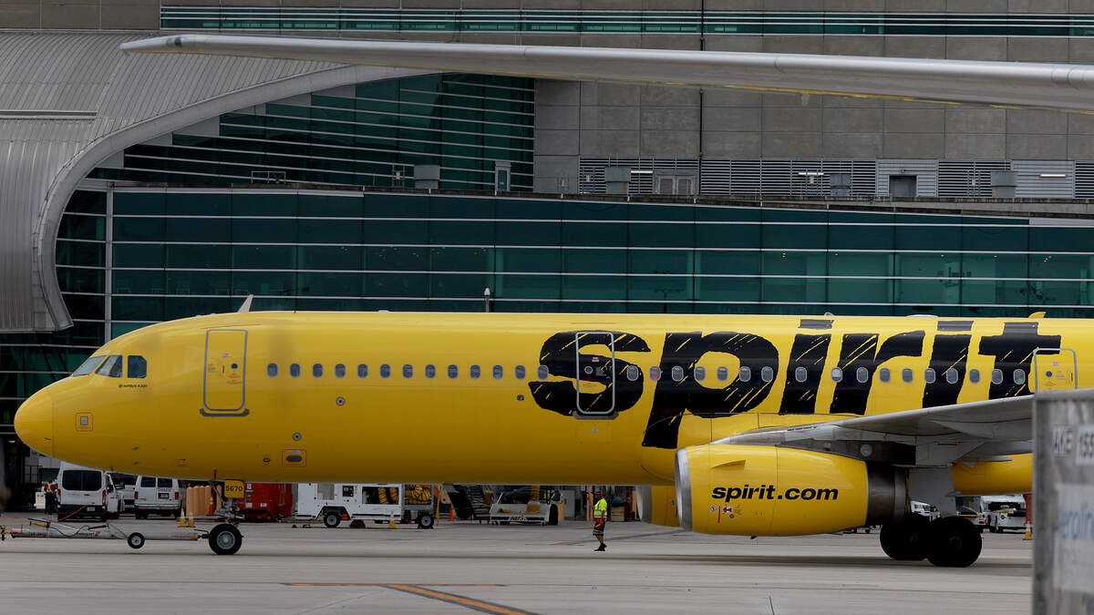 VIDEO: Woman Stripped to Her Bra During Brawl with Spirit Airlines Agents |  NewsRadio WFLA | The Ryan Gorman Show