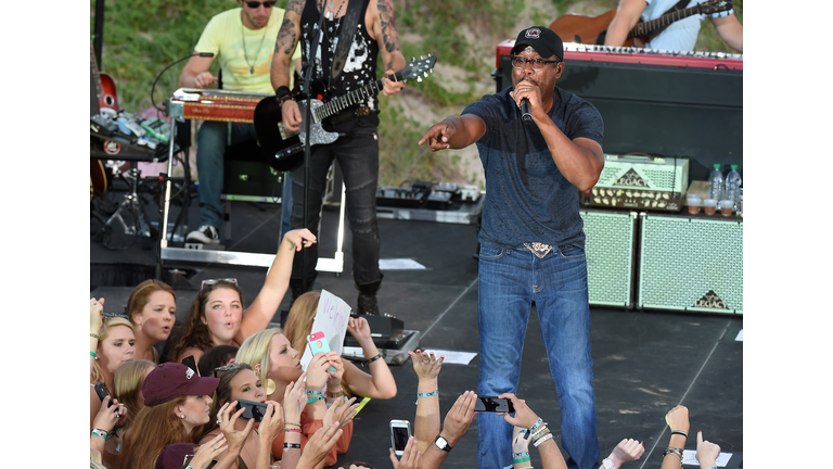 Darius Rucker Surprises Fans With A Pop-Up Concert At Charleston's The Windjammer As Part Of CMT's "Instant Jam: Darius Rucker" Premiering September 5th On CMT