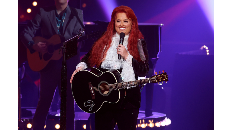 The Judds Love Is Alive The Final Concert Featuring Wynonna - Show