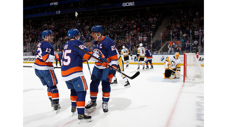 Pittsburgh Penguins v New York Islanders