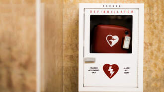 Andi & Bob - DDG: Tennis Player Saves Life Of Stranger Who Collapsed On The Court