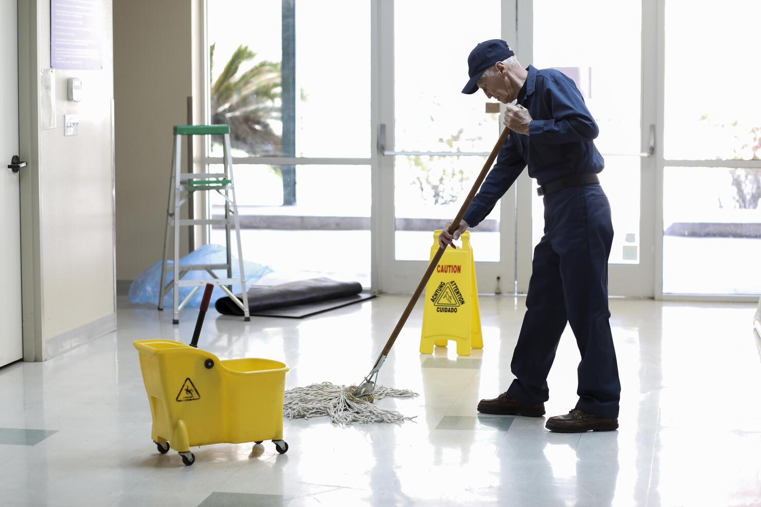 High School Students Raise Over $260,000 So 80-Year-Old Janitor Can Retire  | iHeart