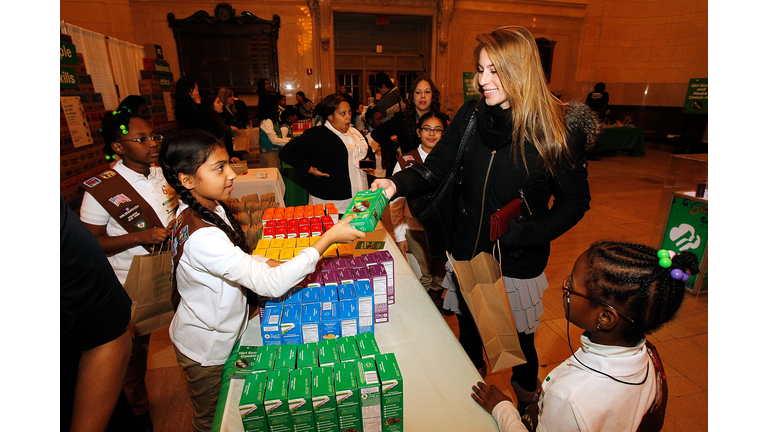Girl Scouts Kicks Off National Girl Scout Cookie Weekend At Grand Central Terminal