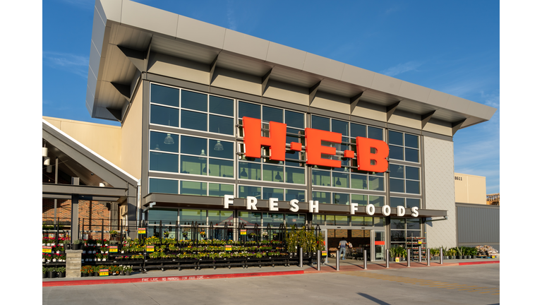 H-E-B supermarket store in Pearland, Texas, USA.